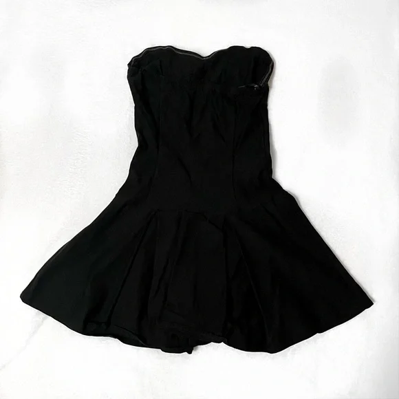 Motel Rocks Panolia Bow Front Bandeau Mini Dress in Tailoring Black - Picture 9 of 13